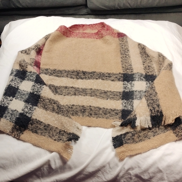 Burberry look soft feel poncho, no name or size - Picture 1 of 8